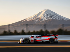 Une course automobile au pied du Mont Fuji : vivez les 6 Heures de Fuji