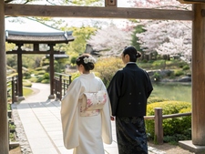 Mariages en série au Japon : que s’est-il passé le 7 juillet 2025 ? (la raison est étonnante)